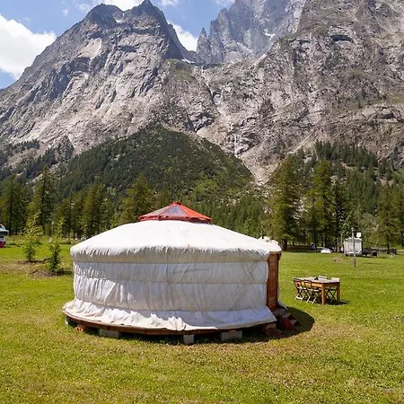 Hobo Courmayeur