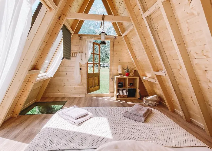 Hobo مكان تخييم